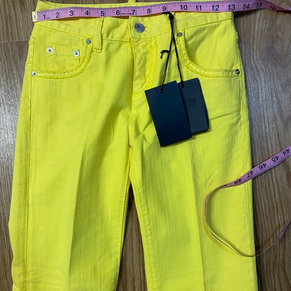 DSQUARED2 Yellow Straight Leg Jeans - Picture 3 of 11